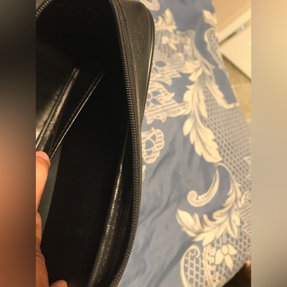 Burberry Vintage Crossbody - Picture 8 of 9